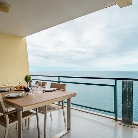 Apartment Atlantic Garden Front Formosa Funchal (Madeira)