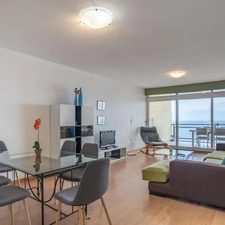 Atlantic Garden Front Formosa Φουνκάλ